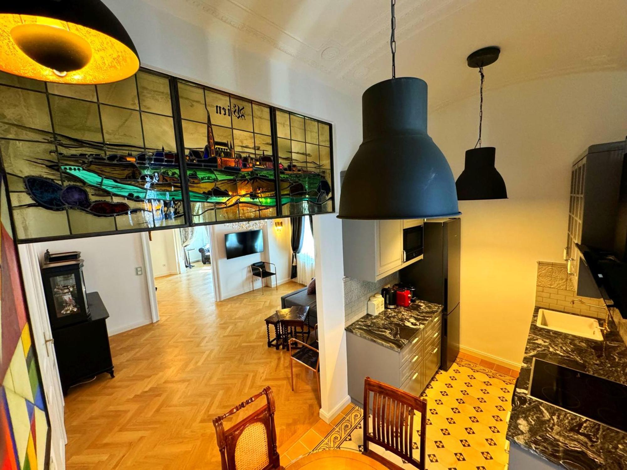 7Th Heaven Vienna Center Apartments Luaran gambar